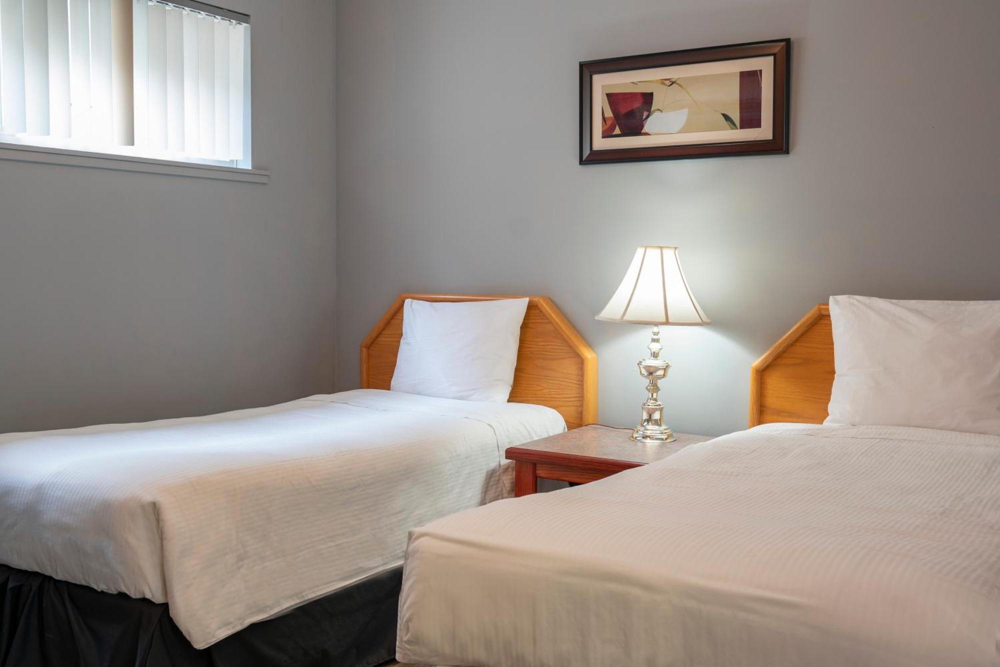 Tiki Shores Inn & Suites เพนทิกตัน ภายนอก รูปภาพ