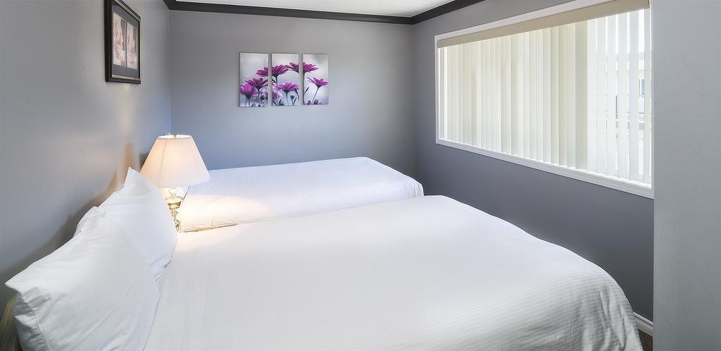 Tiki Shores Inn & Suites เพนทิกตัน ภายนอก รูปภาพ